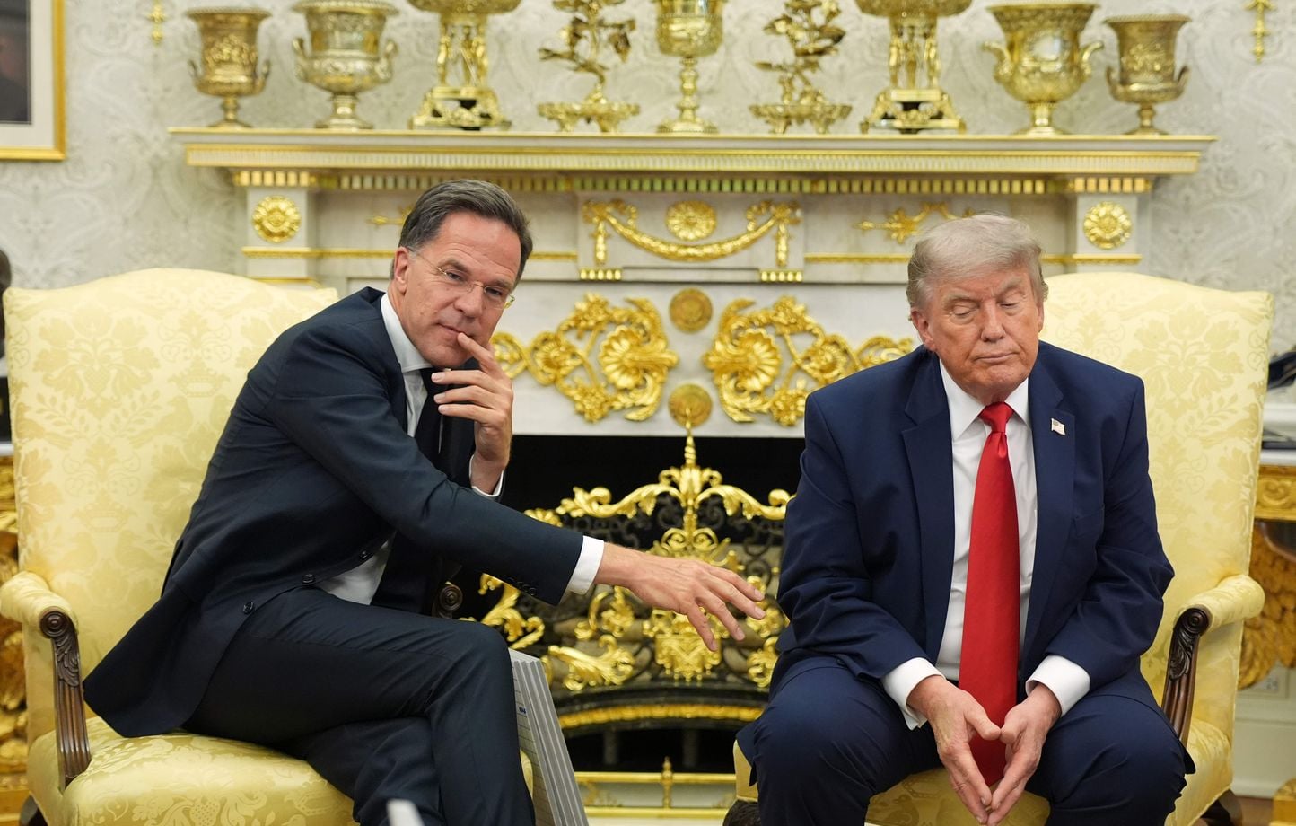 Contratos de armas por valor de más de 50 mil millones de dólares para convencer a Donald Trump Contratos de armas por valor de más de 50 mil millones de dólares para convencer a Donald Trump